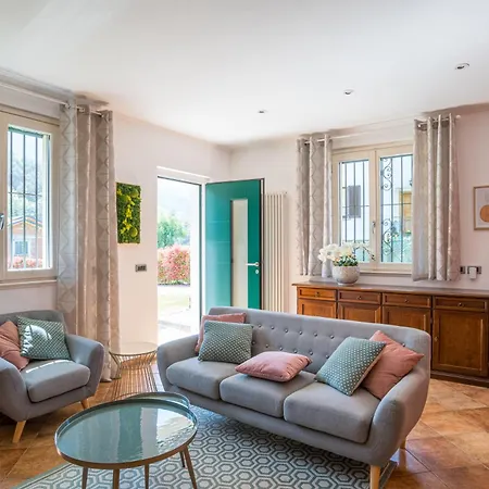 Guesthost - Comfortable Apartment Grandola ed Uniti