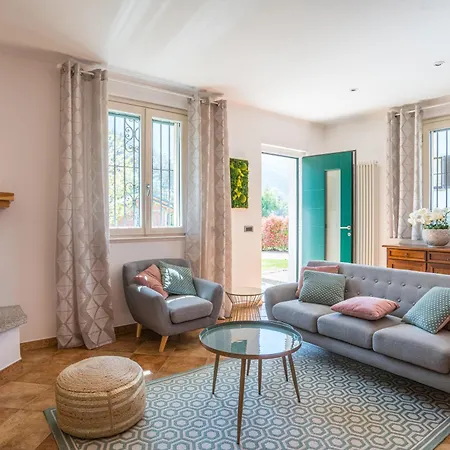 Guesthost - Comfortable Apartment Grandola ed Uniti
