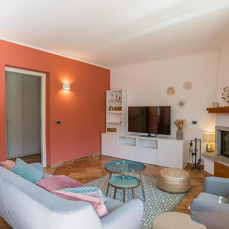 Guesthost - Comfortable Apartment Grandola ed Uniti